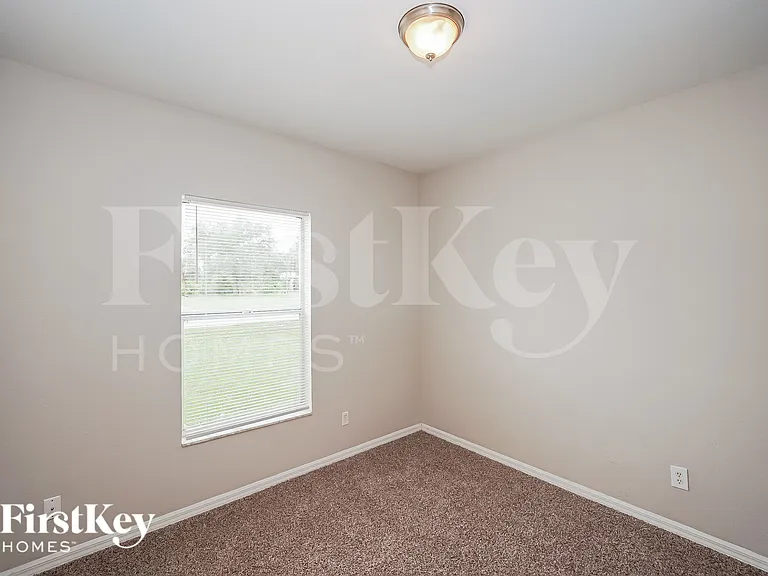 8235 Mossborger Ave — Photo 14
