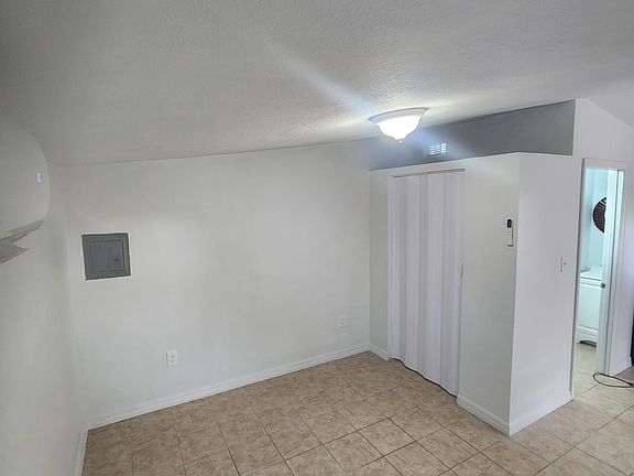 3rd image of 8518 Woodlake Dr #3