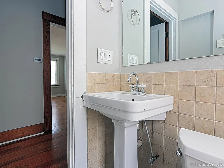 1511 Whitener St — Photo 12
