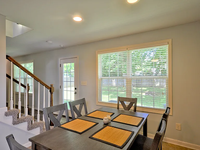 1212 Morstead Dr — Photo 11