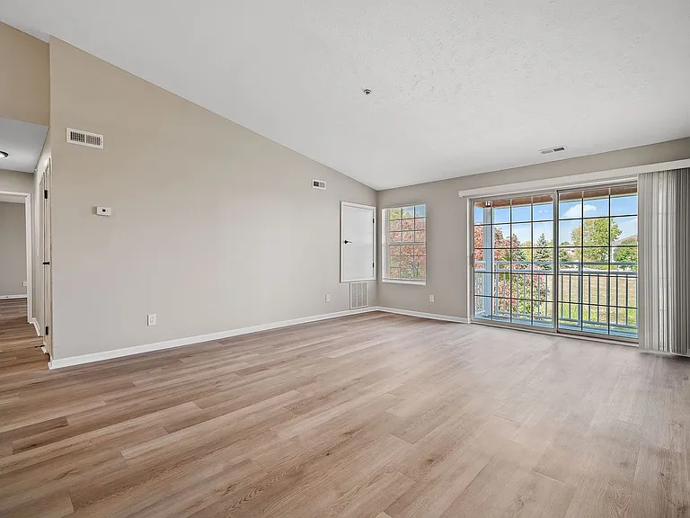 Cherry Tree Village Apartments — Photo 120