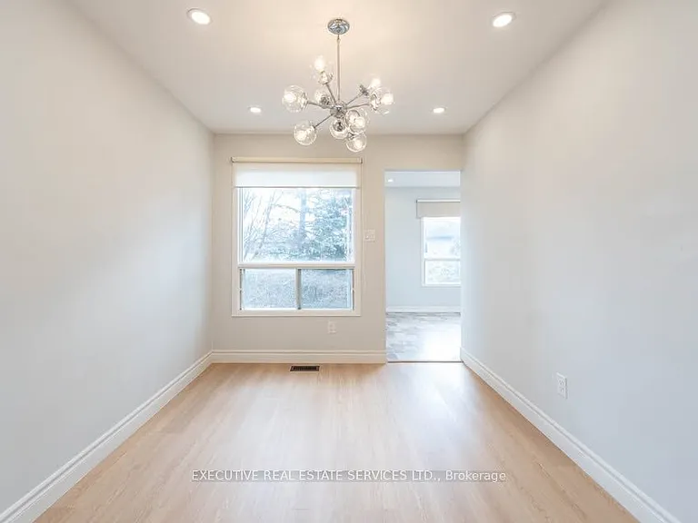 11 Upland Dr #UPPER — Photo 13