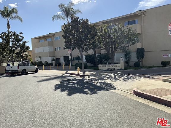 5th image of 6342 Morse Ave APT 208