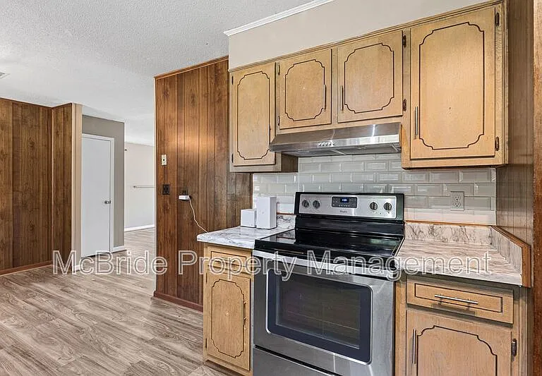 3615 Goldfinch Dr — Photo 8