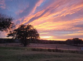 3521 Bryant Rd, Schulenburg, TX 78956