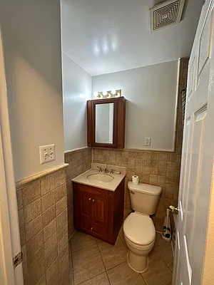 Rented by FRESH SPACES NYC | media 10