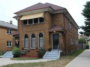 4171 N Bartlett Ave, Shorewood, WI 53211