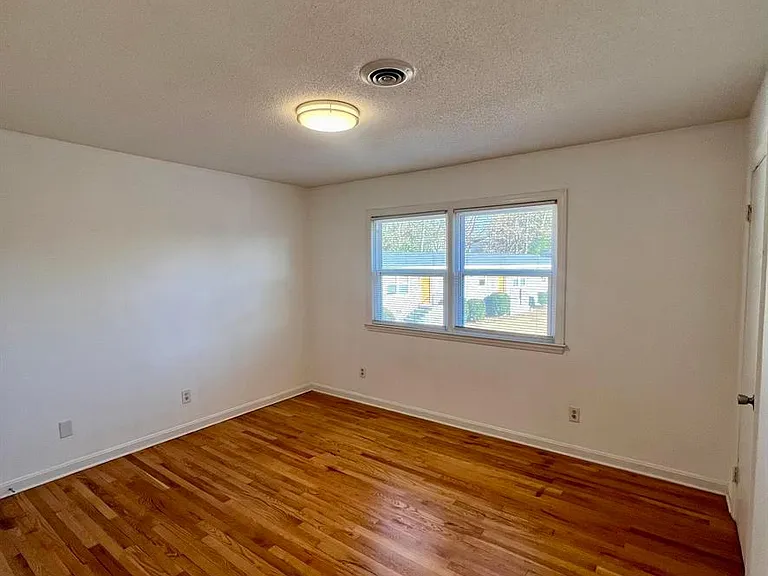 Lupton Flats — Photo 5