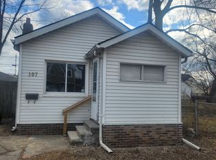 107 W George Ave, Hazel Park, MI 48030