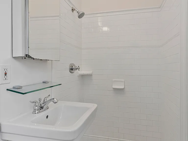 5334 Nebraska Ave NW — Photo 20