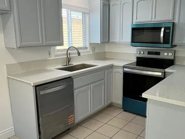 4461 Green Ave APT B, Los Alamitos, CA 90720