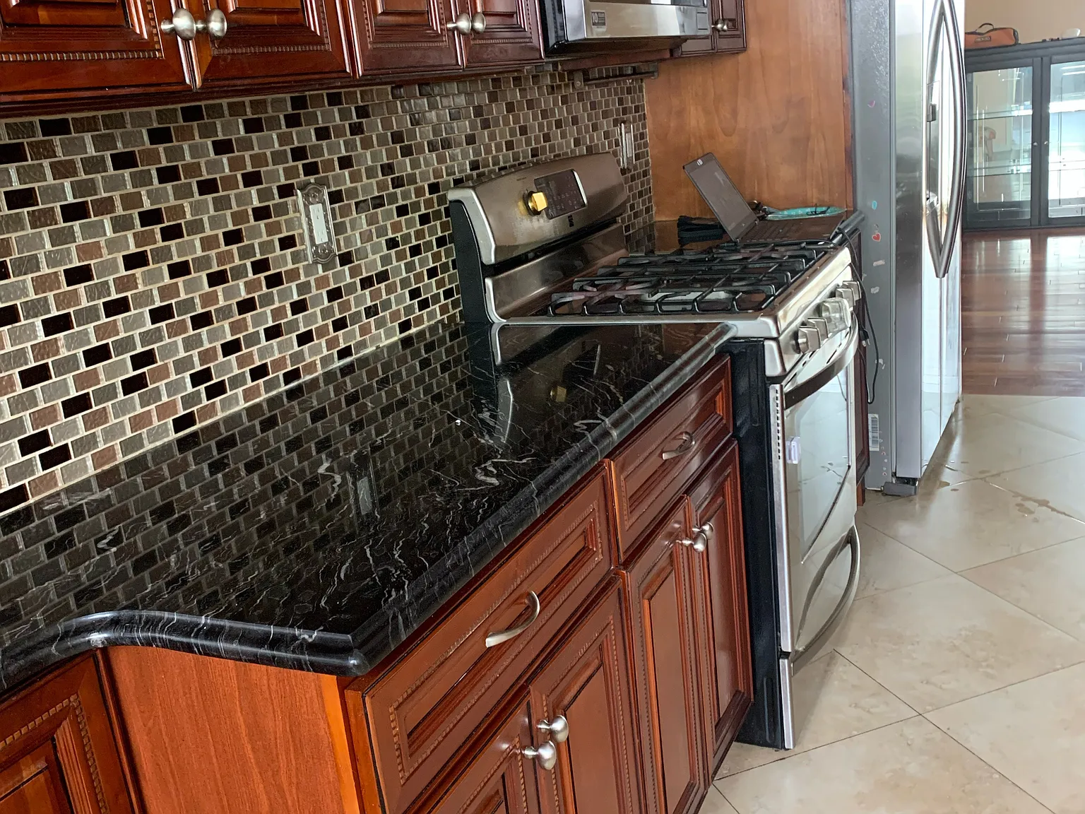 40 Hawthorn Dr — Photo 2