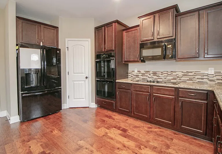 3338 N Henderson Way — Photo 5