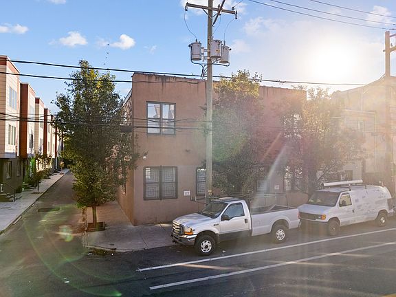 2nd image of 190 W Berks St #11284085