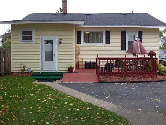 5th image of 252 E Napier Ave