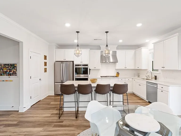 409 Carmichael Cir — Photo 20