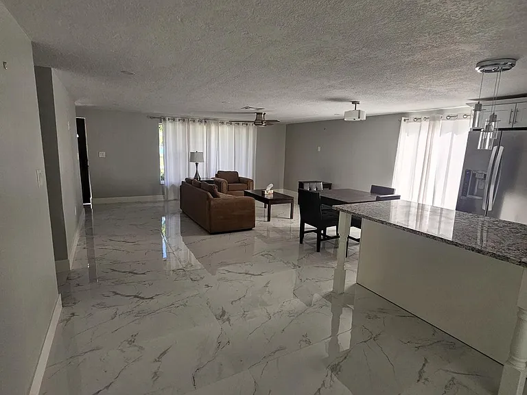 4931A Pompano Dr — Photo 9