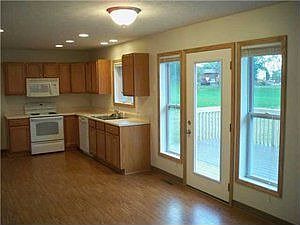 4th image of 623 Shore Dr