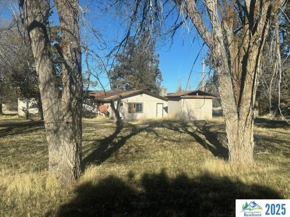 382 19th St, Alturas, CA 96101
