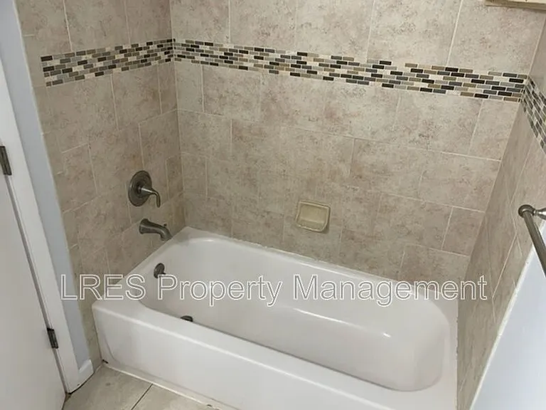 4587 Lighthouse Cir — Photo 25