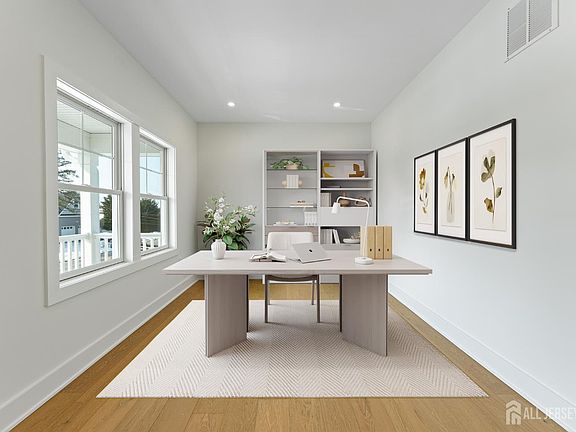 5th image of 89 Club House Rd