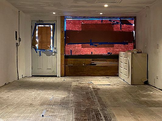 2nd image of 300 Metropolitan Ave