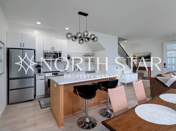 3013 SE Division St #0