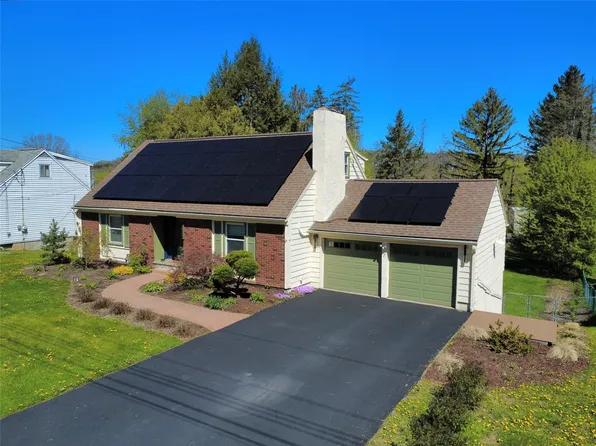 7 Brookside Ave E, Apalachin, NY 13732
