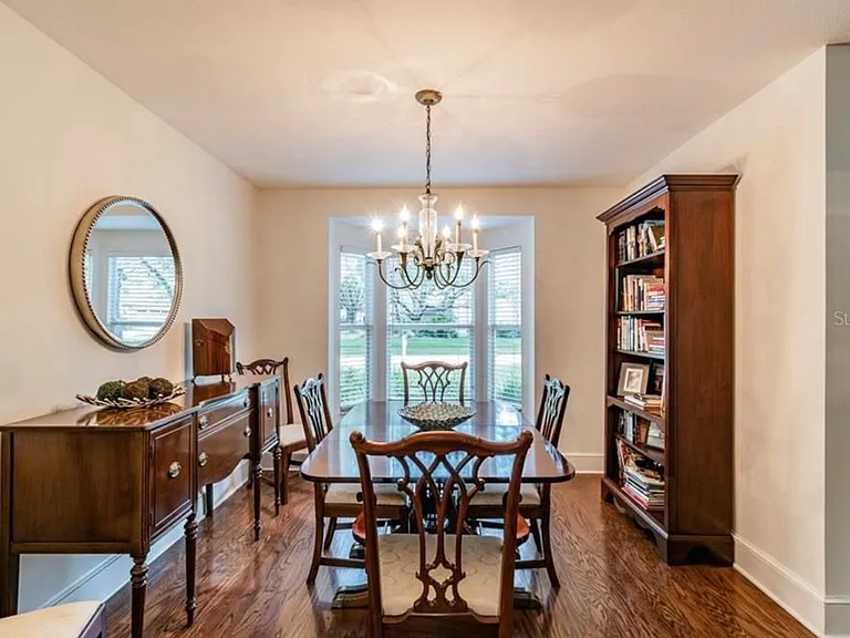7217 Ridgeport Dr — Photo 2