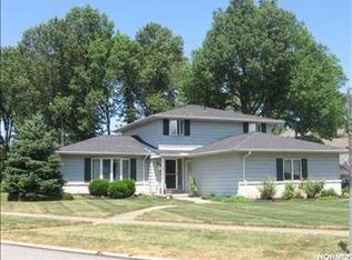 24516 Framingham Dr, Westlake, OH 44145