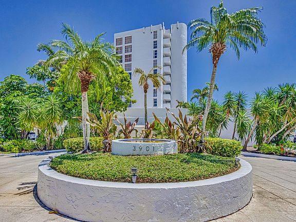 4th image of 3901 S Flagler Dr APT 205
