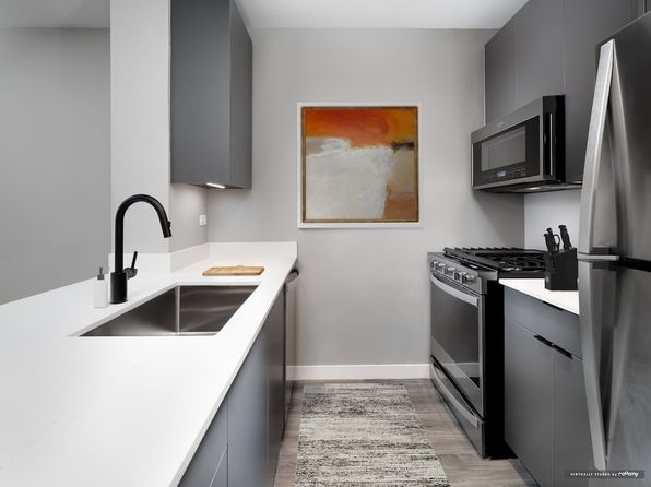 250 W 50th St #1B-1Ba-666Sqft