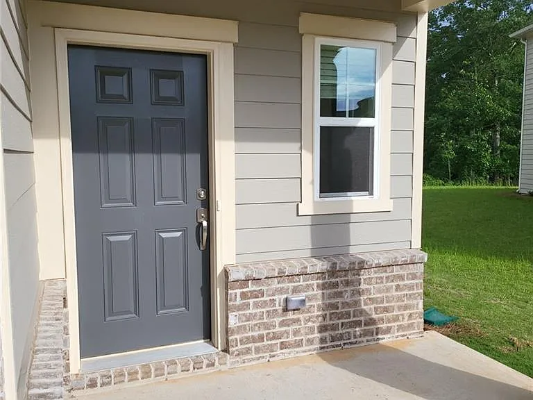 448 Golden Eagle Pkwy — Photo 3