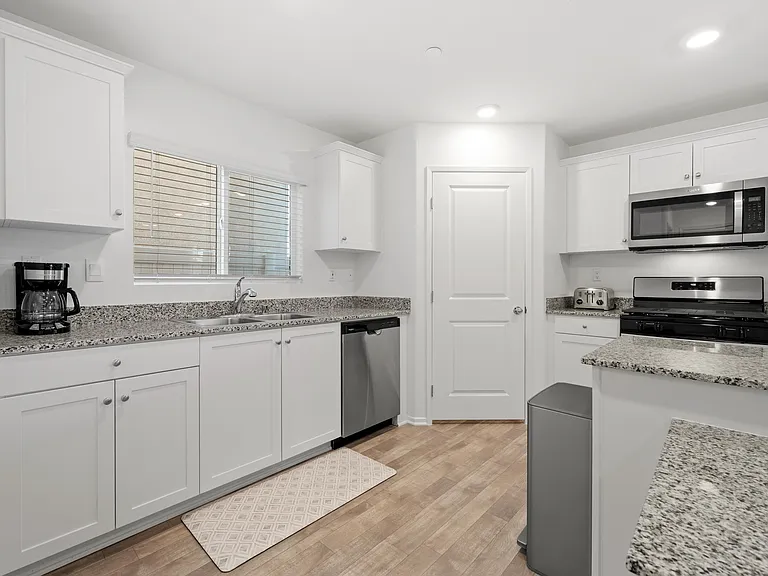30622 Dart Ct — Photo 8