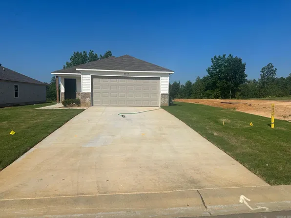 5197 Red Fox Trl, Bauxite, AR 72011