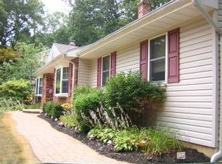 189 Dorchester Dr, East Windsor, NJ 08520