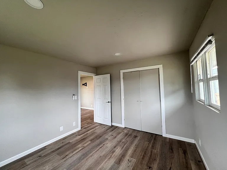 405 SE Dunham St #405 — Photo 10