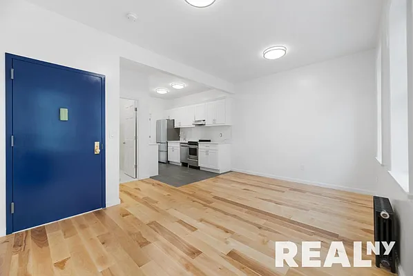 Rented by REAL New York | media 10