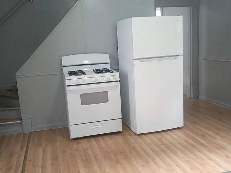 1315 S Arago St — Photo 3