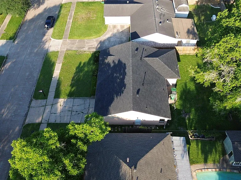 7607 Grape St — Photo 34