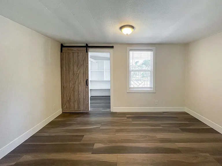 1251 Olympia Ave — Photo 7