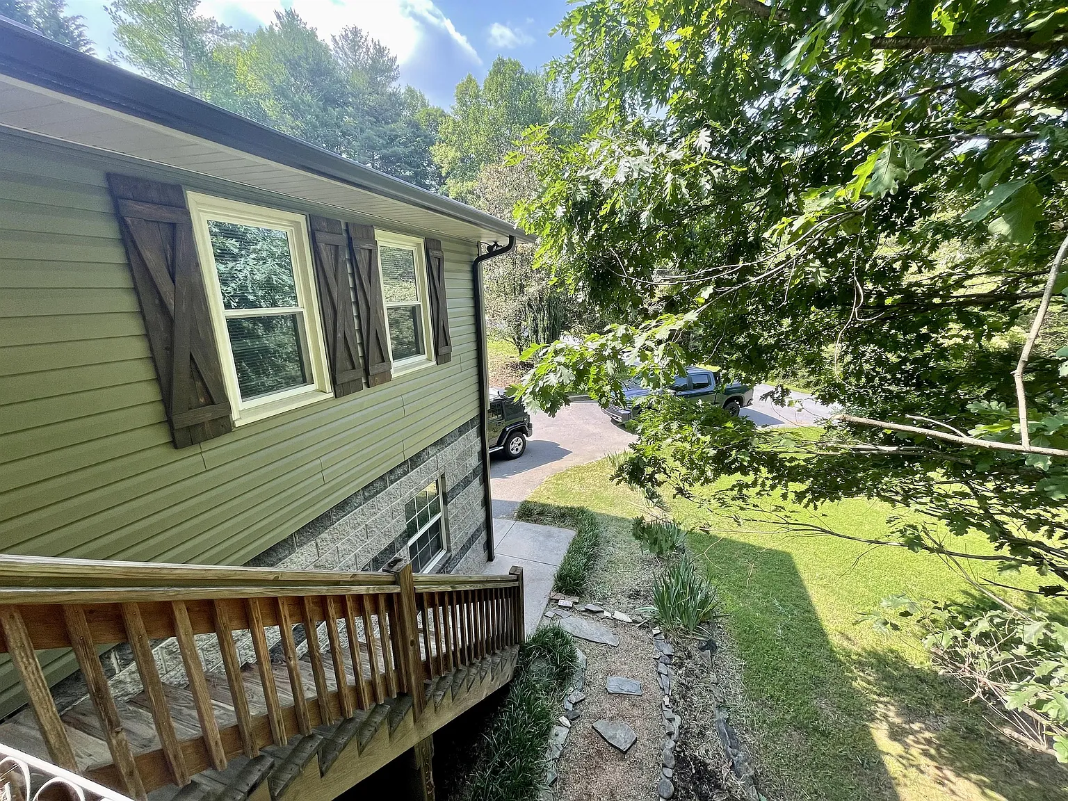 225 Darnell Lane - 1 — Photo 2
