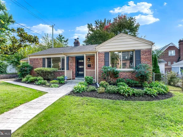 6015 Forest Rd, Landover, MD 20785