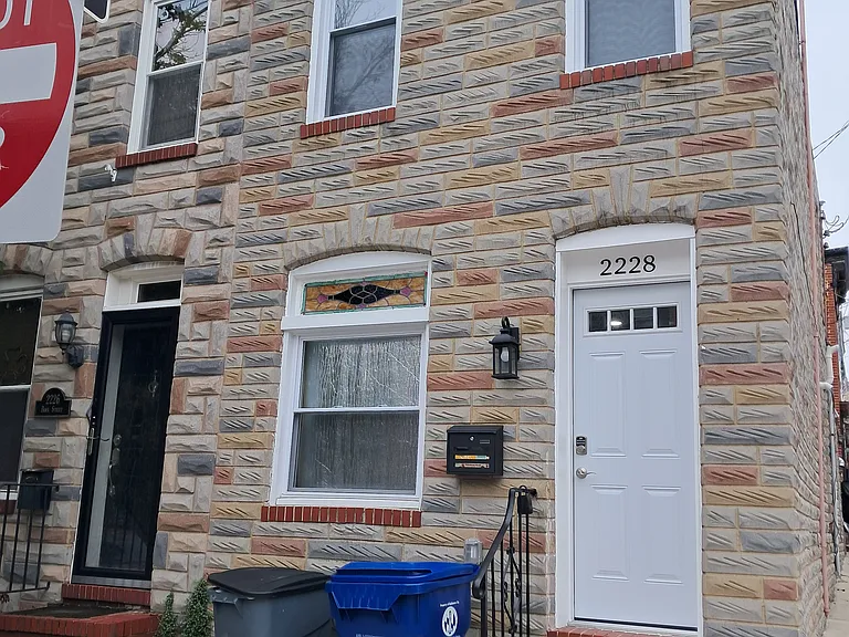 2228 Bank St — Photo 1