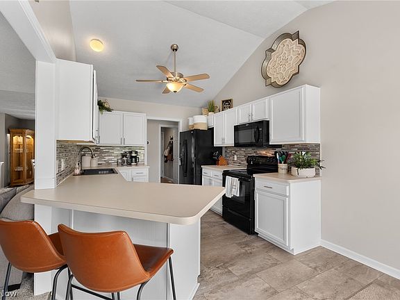 5th image of 7287 Meadowhaven Dr