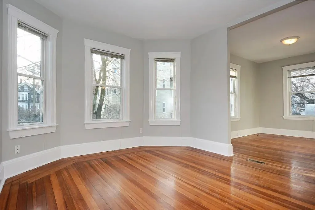 3 bed, 1115 sqft, $4,300 — Photo 1