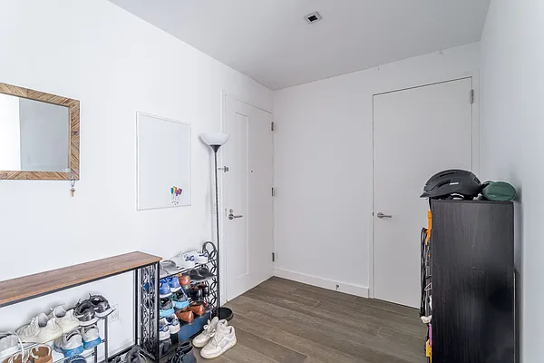 Rented by Christie's International Real Estate Group, LLC | media 22