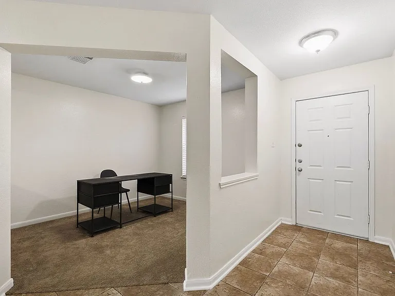 7719 Serene Wood Ln — Photo 5