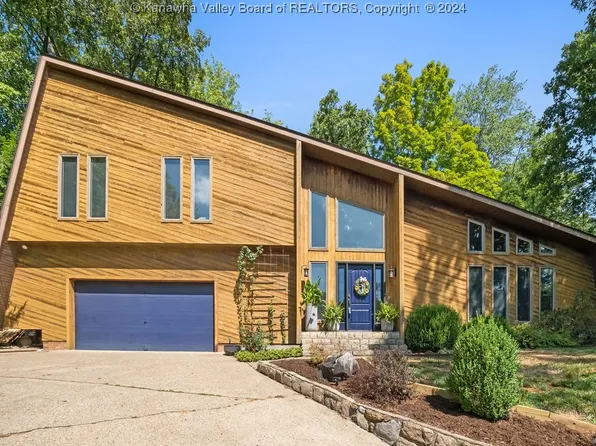 2063 Smith Rd, Charleston, WV 25314