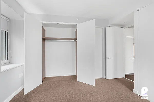 Rented by REZI | media 4